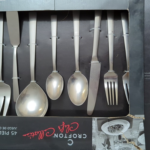 Crofton Chef's Collection 45 Piece Flatware Set - Picture 3 of 6